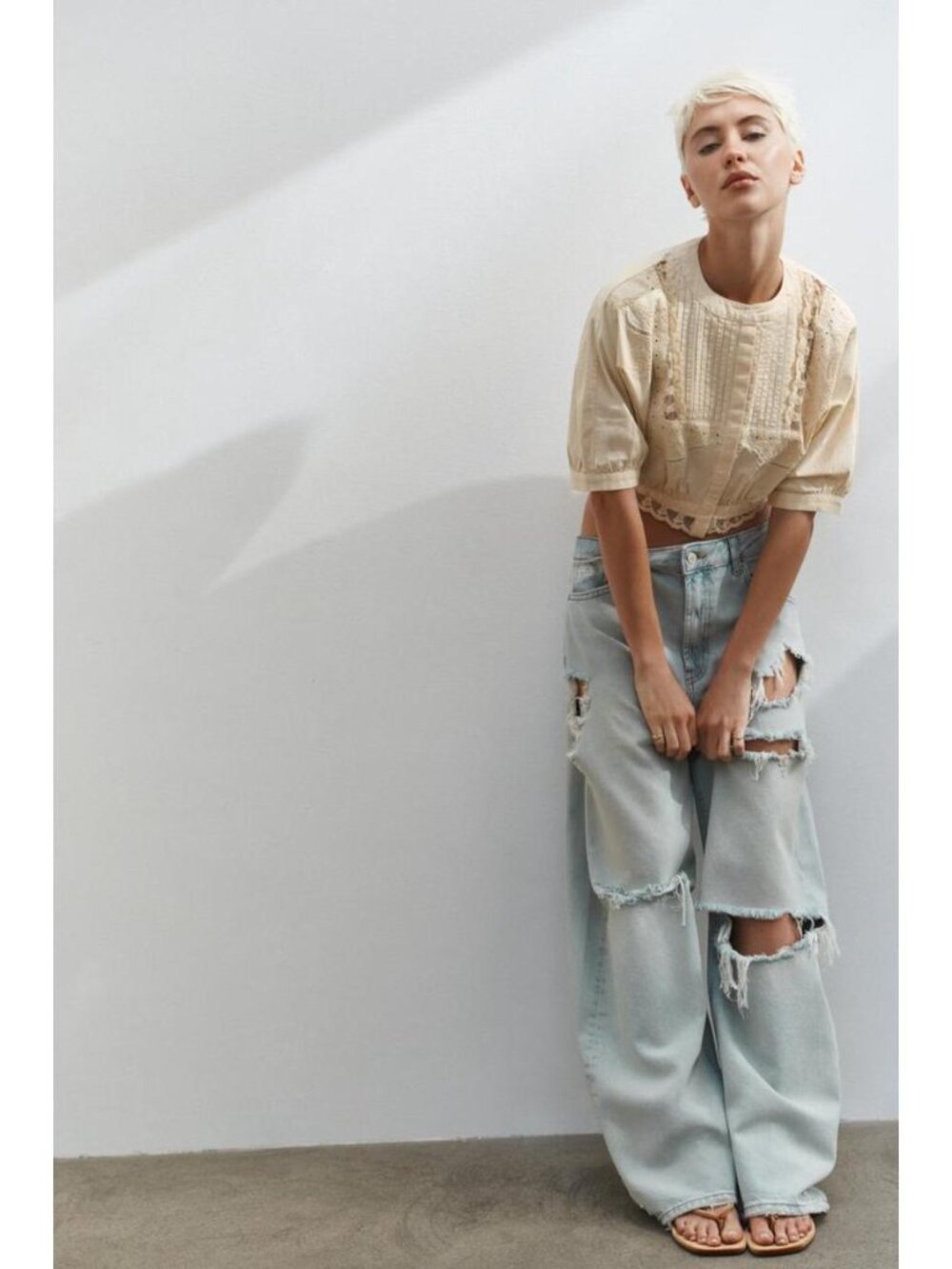 ZARA TRF MID-RISE BAGGY JEANS - Picture 5 of 5